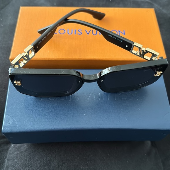 Louis Vuitton sunglasses - Picture 7 of 8